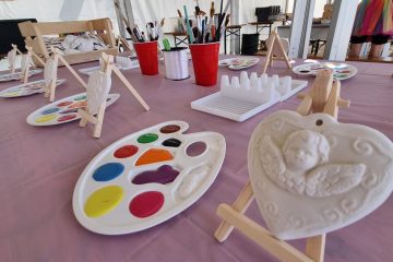 malowanie gipsowych figurek, warsztaty na dzień mamy, na walentynki,